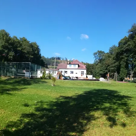 Hermanice Гостевой дом 2*